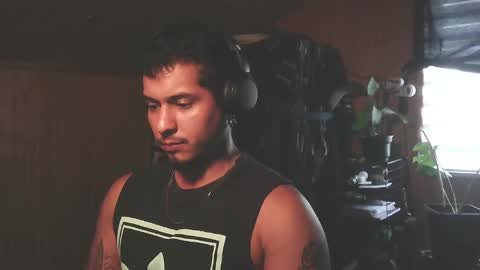 Snapshot of testotease chatting on 12-15-24, 06:15 Milo online show from 12-15-24, 06:15