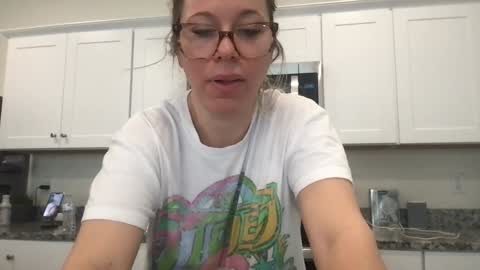 Daphne Summers online show from 11-14-25, 04:17