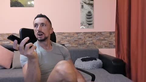 TexasHUNK online show from 09-21-25, 06:37