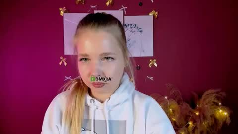 Snapshot of teya_starling chatting on 12-19-25, 09:38 teya_starling online show from 12-19-25, 09:38