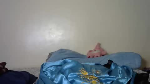 Tyennah online show from 11-06-25, 01:34