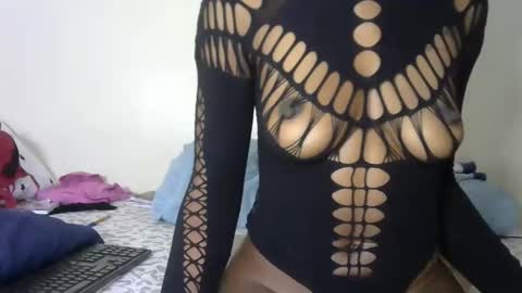 Snapshot of teyannah01 chatting on 02-09-26, 10:52 Tyennah online show from 02-09-26, 10:52