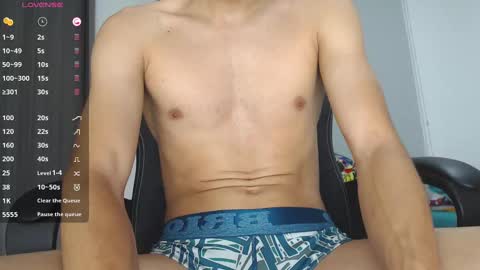 Snapshot of th_russ chatting on 03-07-25, 12:34 INSTAGRAM Th1rss online show from 03-07-25, 12:34