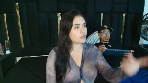 T H A I S  online show from 12-18-25, 09:54