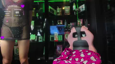 Snapshot of thali_a chatting on 02-09-26, 11:03 online show from 02-09-26, 11:03