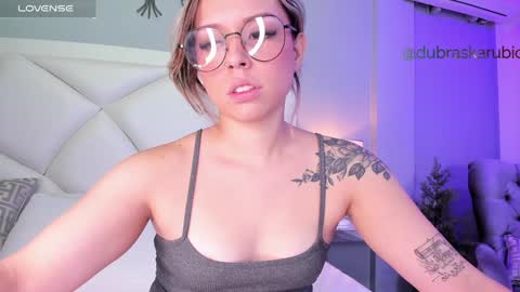 Thalia21 online show from 01-25-25, 05:51