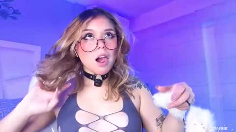 Thalia21 online show from 10-18-25, 12:35