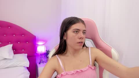 Thalia  online show from 04-27-26, 07:34