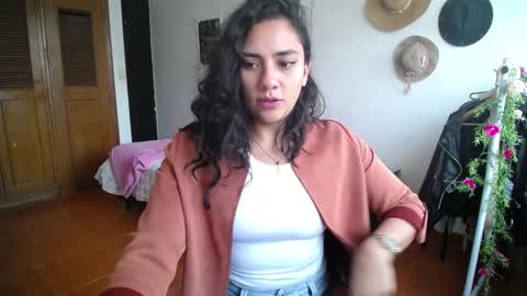    online show from 02-10-25, 09:04