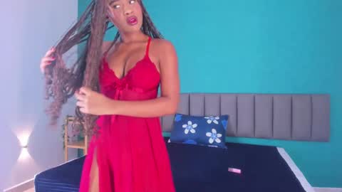 Snapshot of thaliaocean chatting on 09-14-25, 01:32 thaliaocean online show from 09-14-25, 01:32