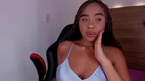 Snapshot of thaliaocean chatting on 09-27-25, 04:06 thaliaocean online show from 09-27-25, 04:06