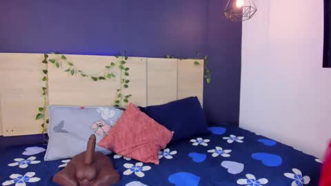 Snapshot of thaliaocean chatting on 10-20-25, 03:40 thaliaocean online show from 10-20-25, 03:40