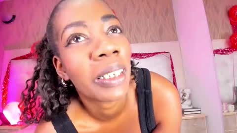 Snapshot of thaliawest chatting on 02-15-26, 12:47 ThaliaWest online show from 02-15-26, 12:47