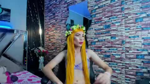 Snapshot of thamara_roberts chatting on 04-26-26, 01:20 thamara_roberts online show from 04-26-26, 01:20