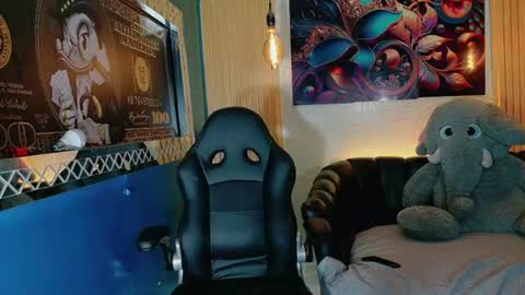 thamara_roberts online show from 07-18-26, 09:07