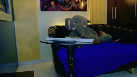 thamara_roberts online show from 07-24-26, 09:13