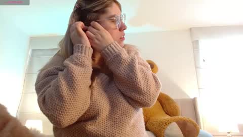   online show from 01-04-25, 08:27