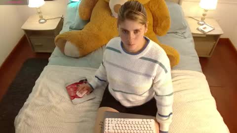   online show from 01-08-25, 09:23