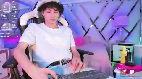 Snapshot of thanier_18 chatting on 03-05-26, 07:32 thanier_18 online show from 03-05-26, 07:32