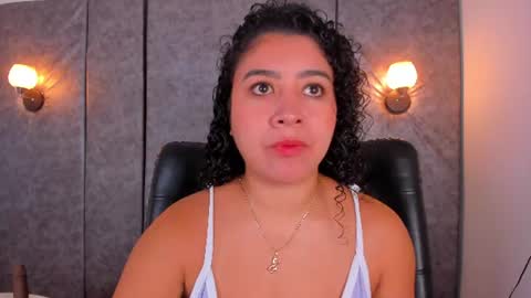Snapshot of thara_webstter chatting on 06-09-26, 11:33 thara webstter online show from 06-09-26, 11:33