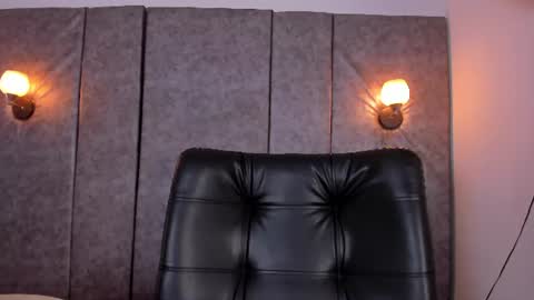 Snapshot of thara_webstter chatting on 06-12-26, 11:42 thara webstter online show from 06-12-26, 11:42