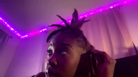 Snapshot of thatflcouplee chatting on 04-13-26, 04:29 thatflcouplee online show from 04-13-26, 04:29