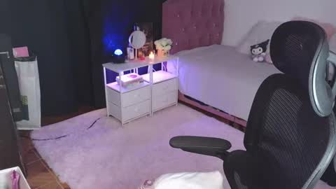   online show from 10-24-25, 12:56