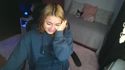   online show from 10-25-25, 12:23