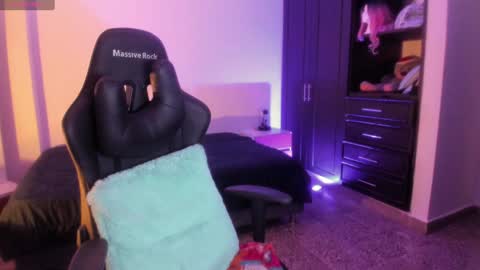 Paola online show from 01-16-25, 10:02