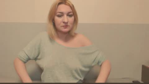 Eva online show from 02-15-26, 10:39