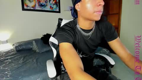 Snapshot of the_black30 chatting on 02-18-26, 07:10 big boy online show from 02-18-26, 07:10