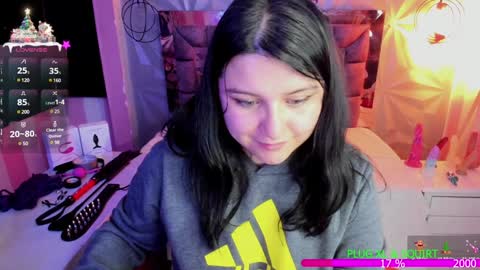 Snapshot of the_cat_girl_ chatting on 12-18-24, 12:32 i am Cat  online show from 12-18-24, 12:32