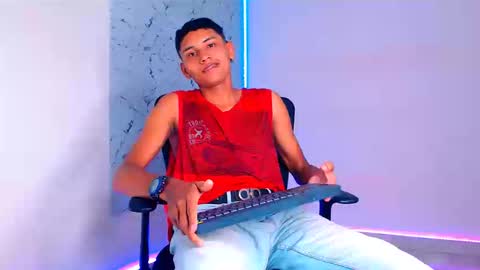 Snapshot of the_crack71 chatting on 09-24-25, 04:32 Sean OPry online show from 09-24-25, 04:32