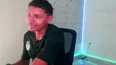 Snapshot of the_crack71 chatting on 09-28-25, 12:43 Sean OPry online show from 09-28-25, 12:43