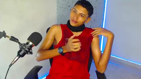 Snapshot of the_crack71 chatting on 09-30-25, 01:05 Sean OPry online show from 09-30-25, 01:05