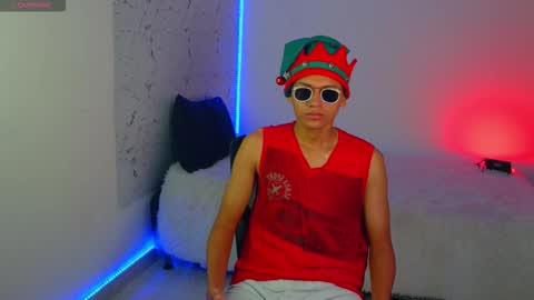 Snapshot of the_crack71 chatting on 12-05-25, 03:30 Sean OPry online show from 12-05-25, 03:30