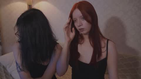 Snapshot of the_cure___ chatting on 09-09-25, 07:57 EllaLyn online show from 09-09-25, 07:57