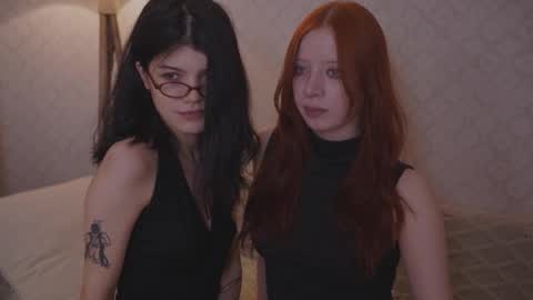 Snapshot of the_cure___ chatting on 09-30-25, 08:25 EllaLyn online show from 09-30-25, 08:25