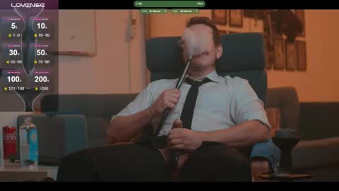 Snapshot of the_dilf chatting on 11-08-25, 02:06 The DILF - online show from 11-08-25, 02:06