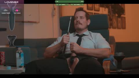 Snapshot of the_dilf chatting on 11-12-25, 05:13 The DILF - online show from 11-12-25, 05:13