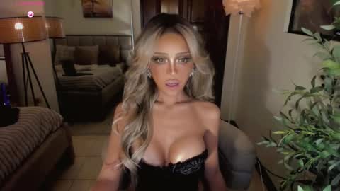 nabi butterfly online show from 01-17-26, 11:48