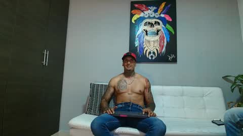 SCOTT  THEO  KAMERON  GENDERSON online show from 12-16-24, 11:39