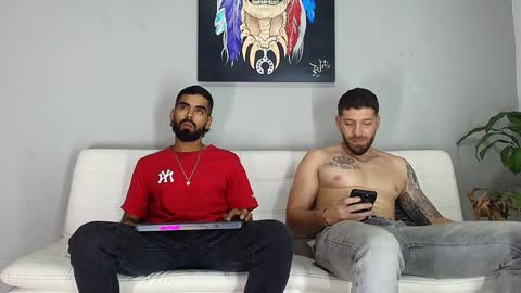 SCOTT  THEO  KAMERON  GENDERSON online show from 12-27-24, 04:47