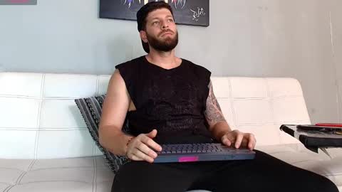 SCOTT  THEO  KAMERON  GENDERSON online show from 02-28-25, 09:12