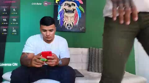 SCOTT  THEO  KAMERON  GENDERSON online show from 09-24-25, 08:34