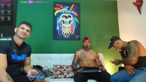 SCOTT  THEO  KAMERON  GENDERSON online show from 10-07-25, 01:47