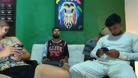 SCOTT  THEO  KAMERON  GENDERSON online show from 02-12-26, 12:49