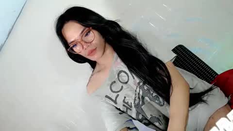 the_horny_bella online show from 04-27-26, 11:52