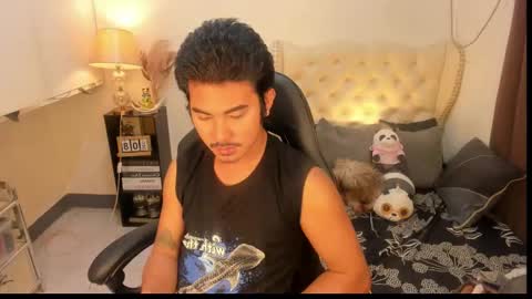 Snapshot of the_killian_jones chatting on 12-16-25, 11:37 ken online show from 12-16-25, 11:37