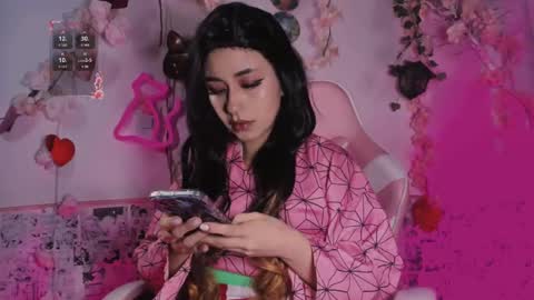 Snapshot of the_kitty_roxy chatting on 02-28-25, 06:10 ...  ... online show from 02-28-25, 06:10